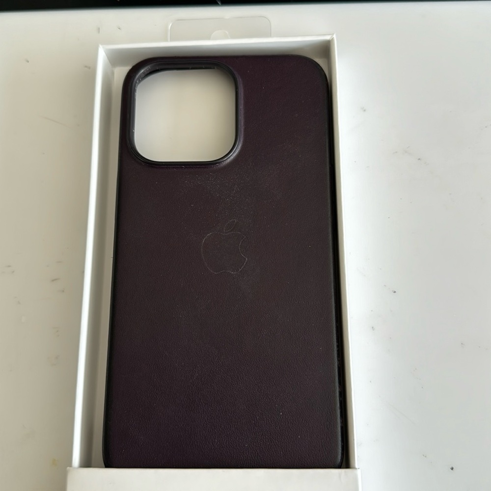 iPhone 13 Pro leather case color cherry dark